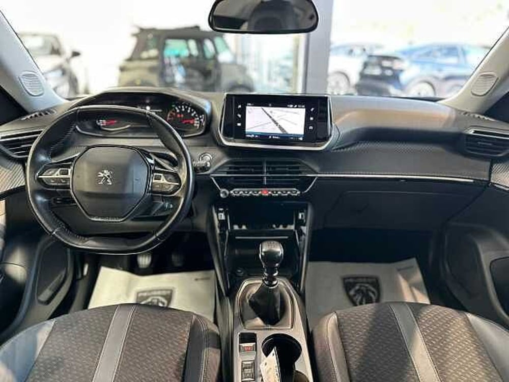 Peugeot 2008 usata a Venezia (12)