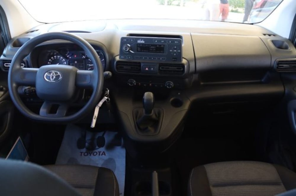 Toyota Proace City Verso usata a Roma (10)