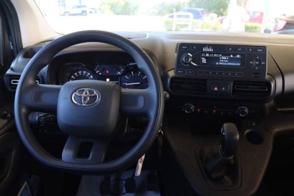 Toyota Proace City Verso usata a Roma (11)