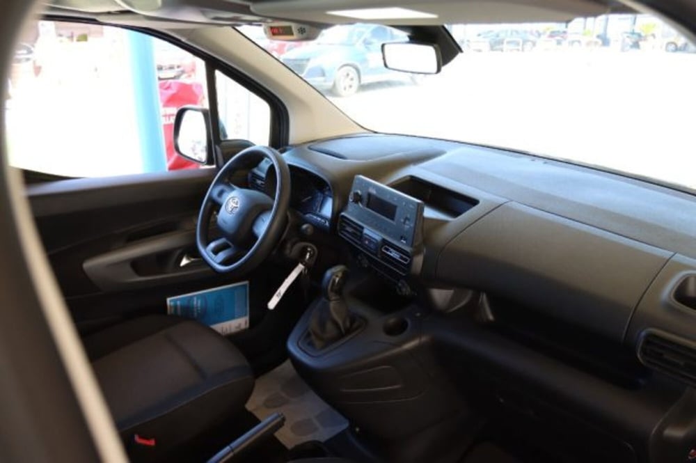 Toyota Proace City Verso usata a Roma (7)