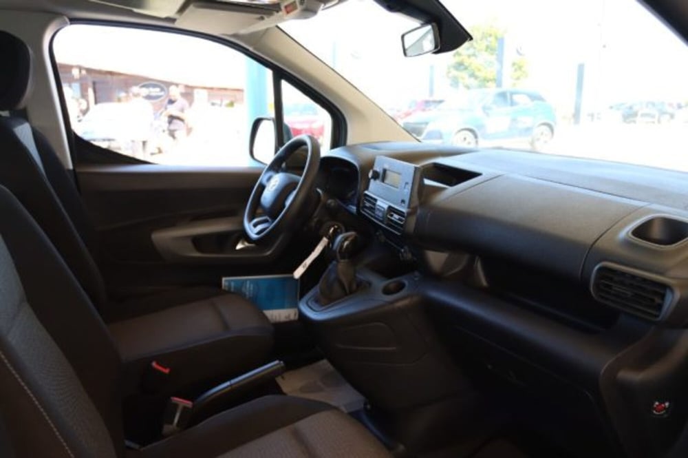 Toyota Proace City Verso usata a Roma (8)