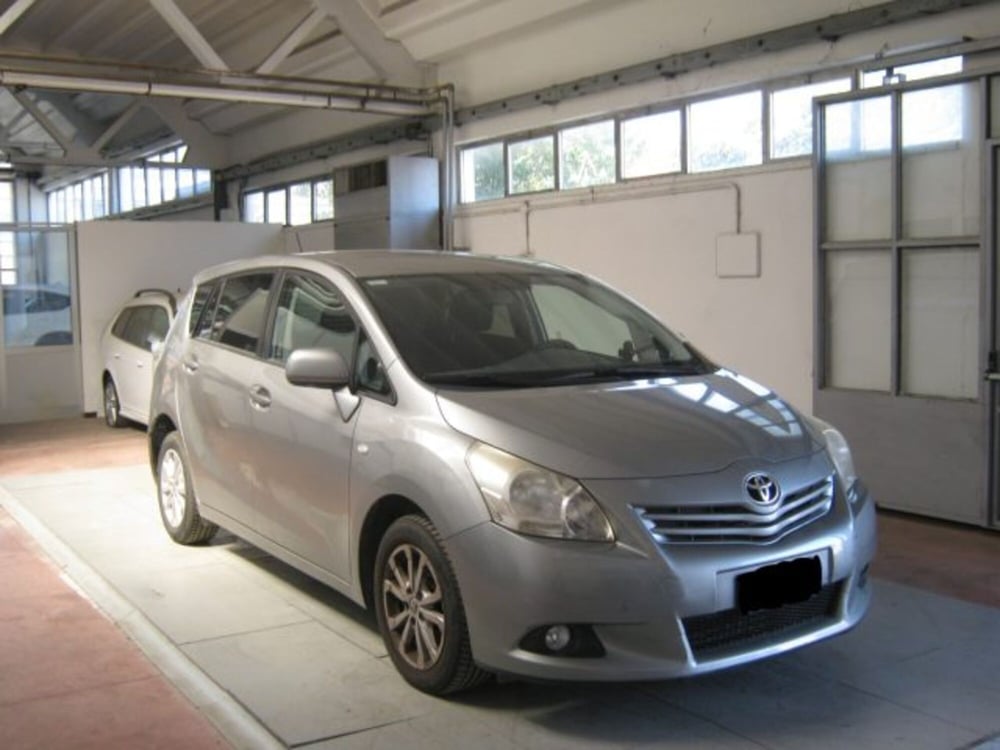 Toyota Verso usata a Ascoli Piceno
