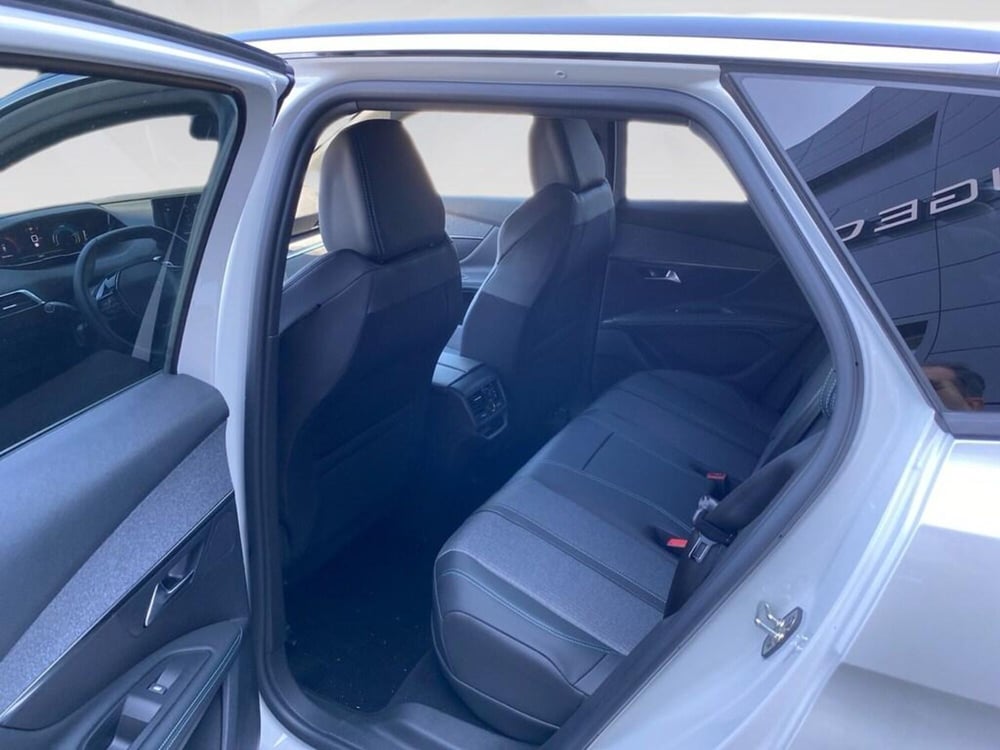 Peugeot 3008 nuova a Torino (8)