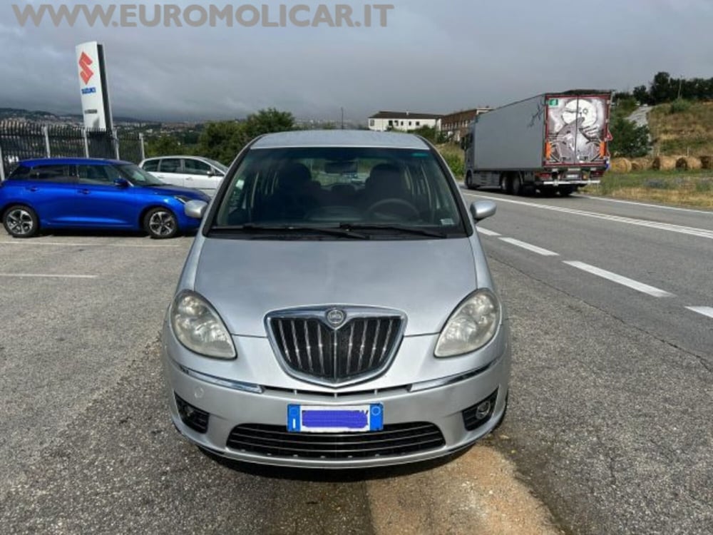 Lancia Musa usata a Campobasso