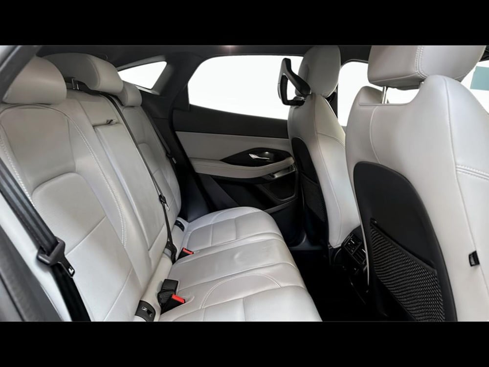 Jaguar E-Pace usata a Varese (5)