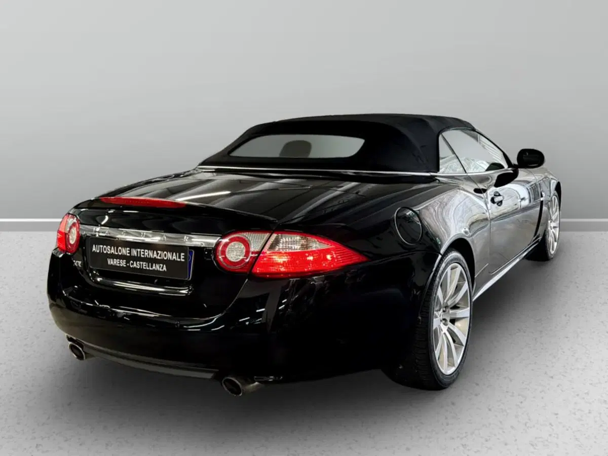 Jaguar XK usata a Varese (2)