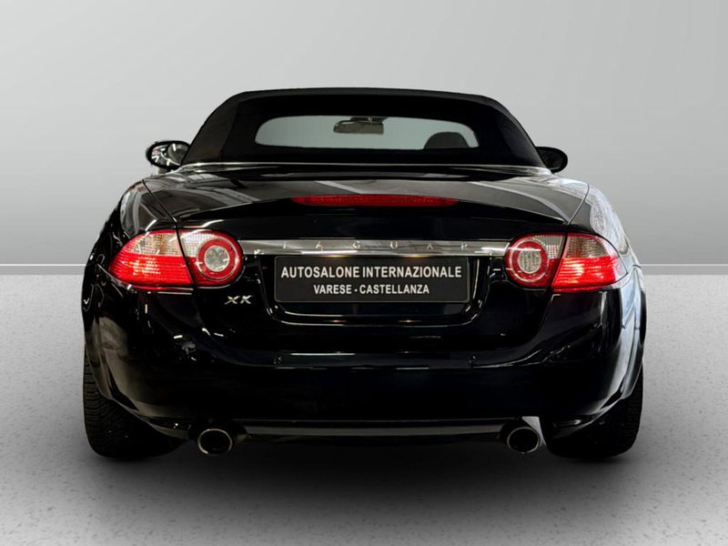Jaguar XK usata a Varese (7)