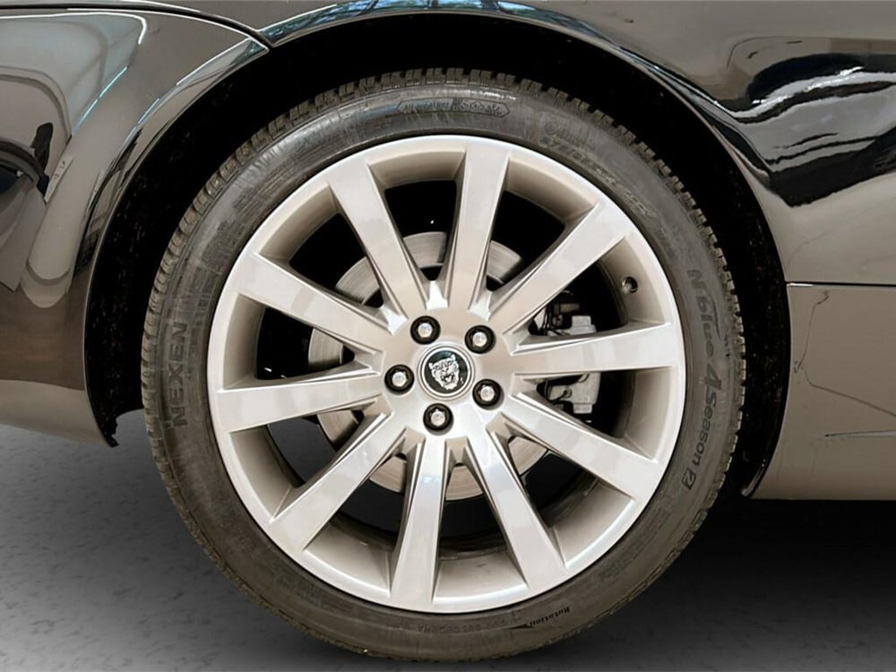 Jaguar XK usata a Varese (9)