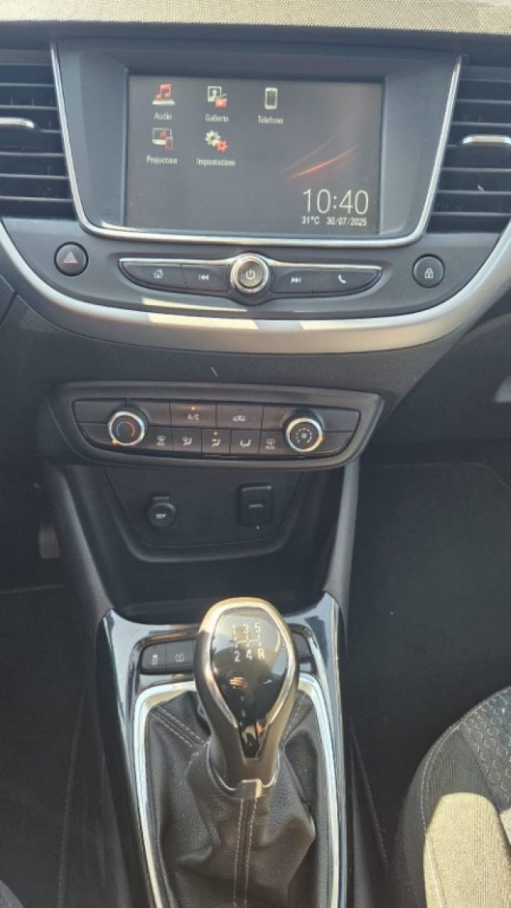 Opel Crossland X usata a Lucca (9)