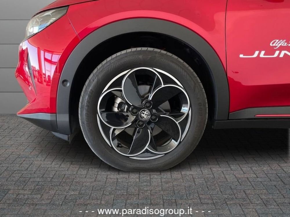 Alfa Romeo Junior nuova a Catanzaro (11)