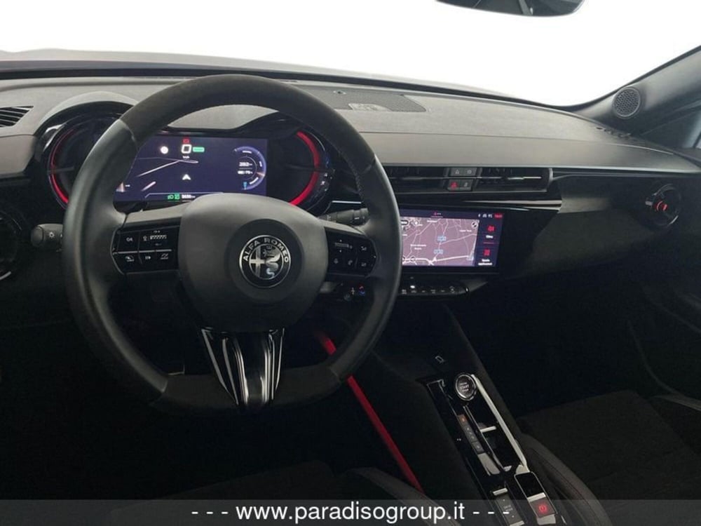 Alfa Romeo Junior nuova a Catanzaro (13)