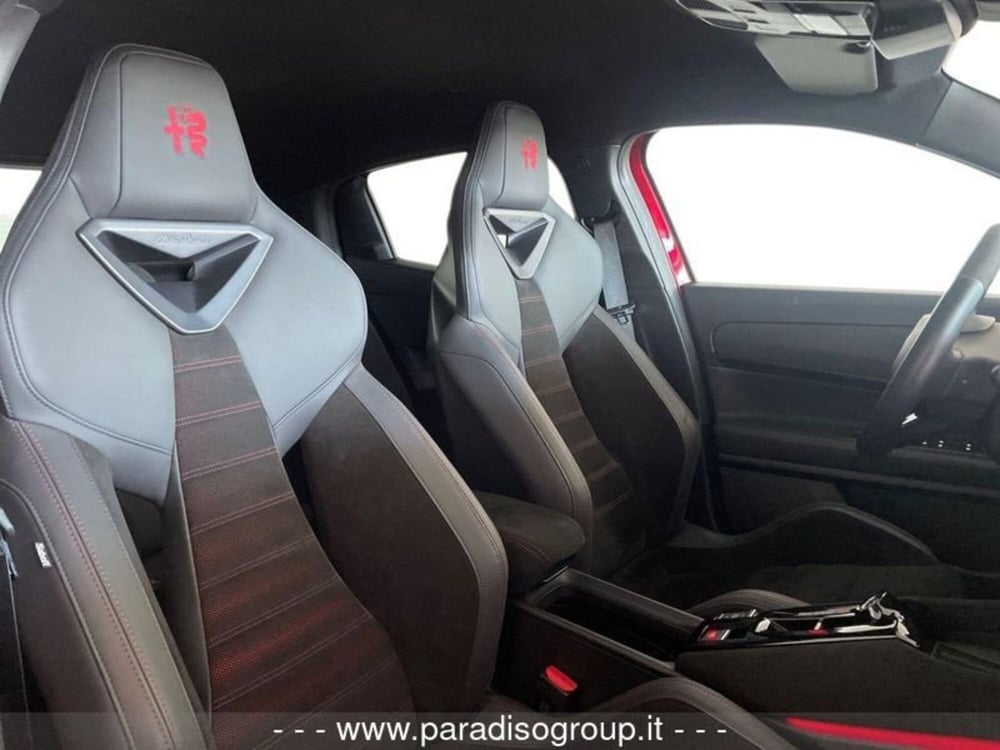 Alfa Romeo Junior nuova a Catanzaro (15)