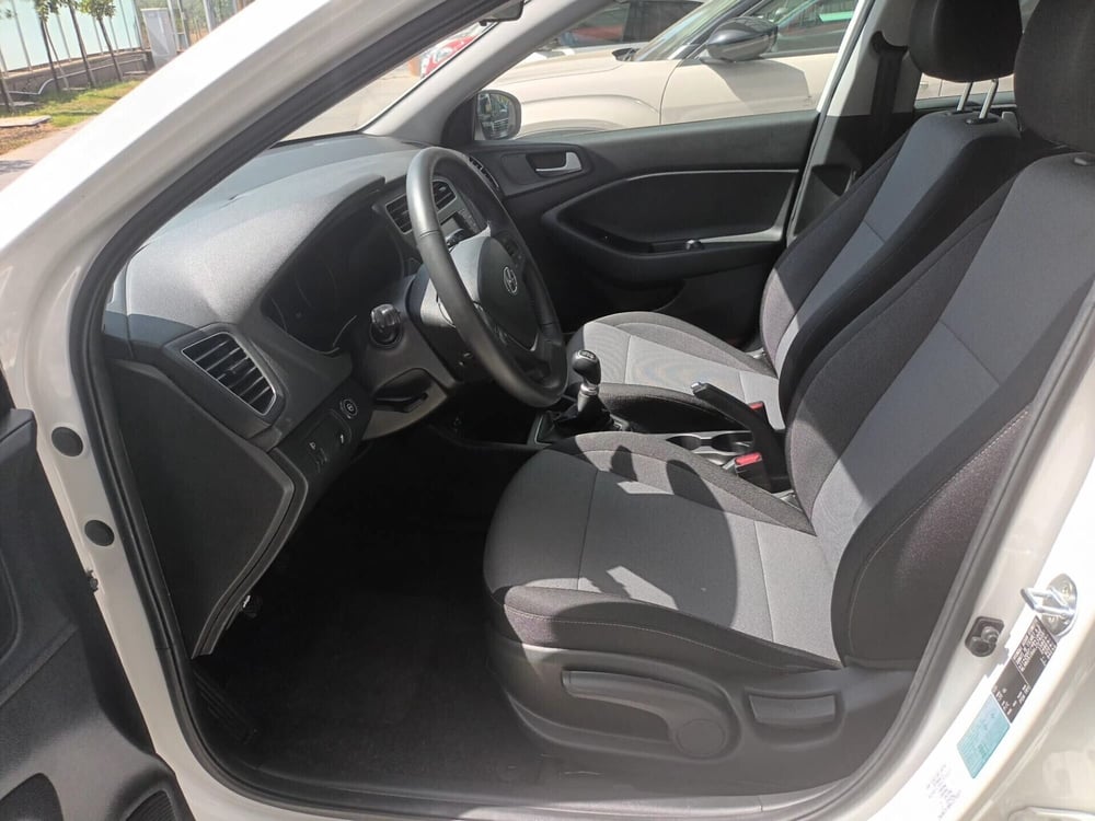 Hyundai i20 usata a Bari (6)