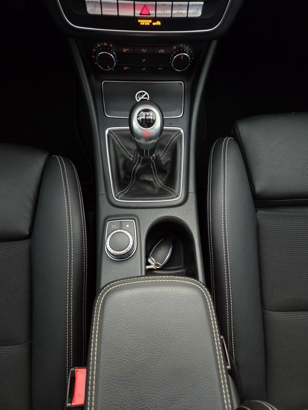 Mercedes-Benz CLA Shooting Brake usata a Torino (17)