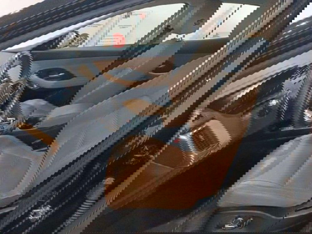 Jaguar E-Pace usata a Firenze (18)