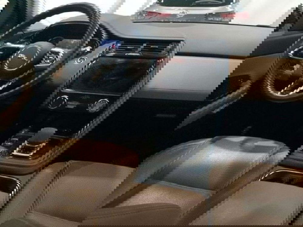 Jaguar E-Pace usata a Firenze (19)