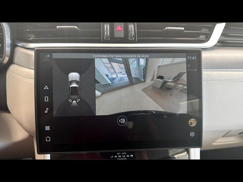 Jaguar F-Pace usata a Varese (11)