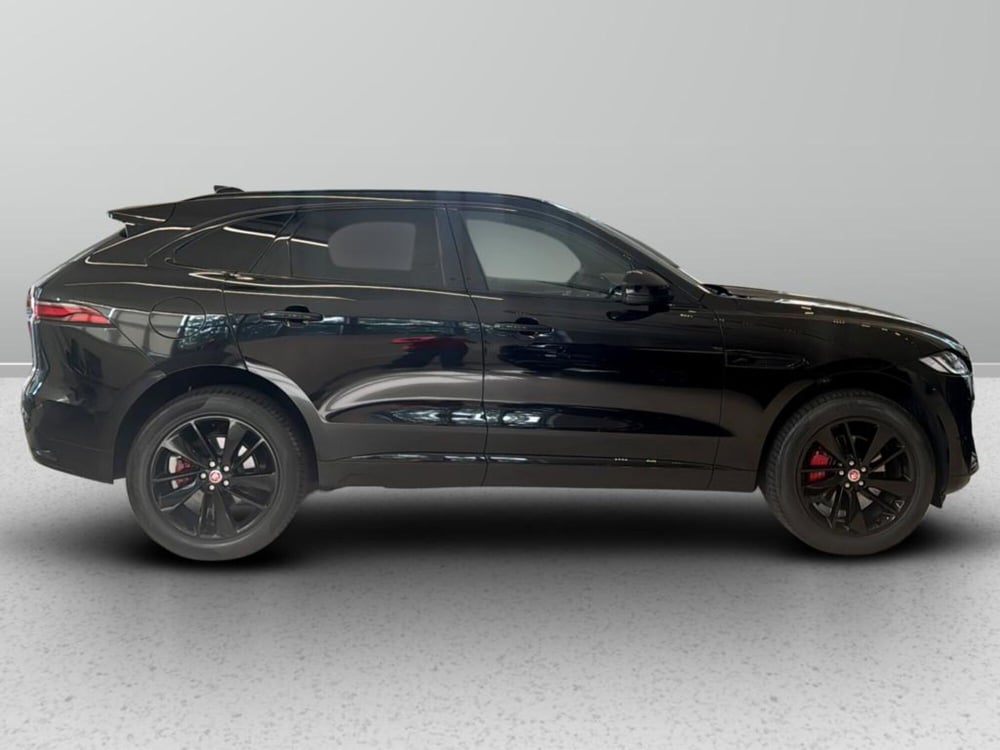 Jaguar F-Pace usata a Varese (6)