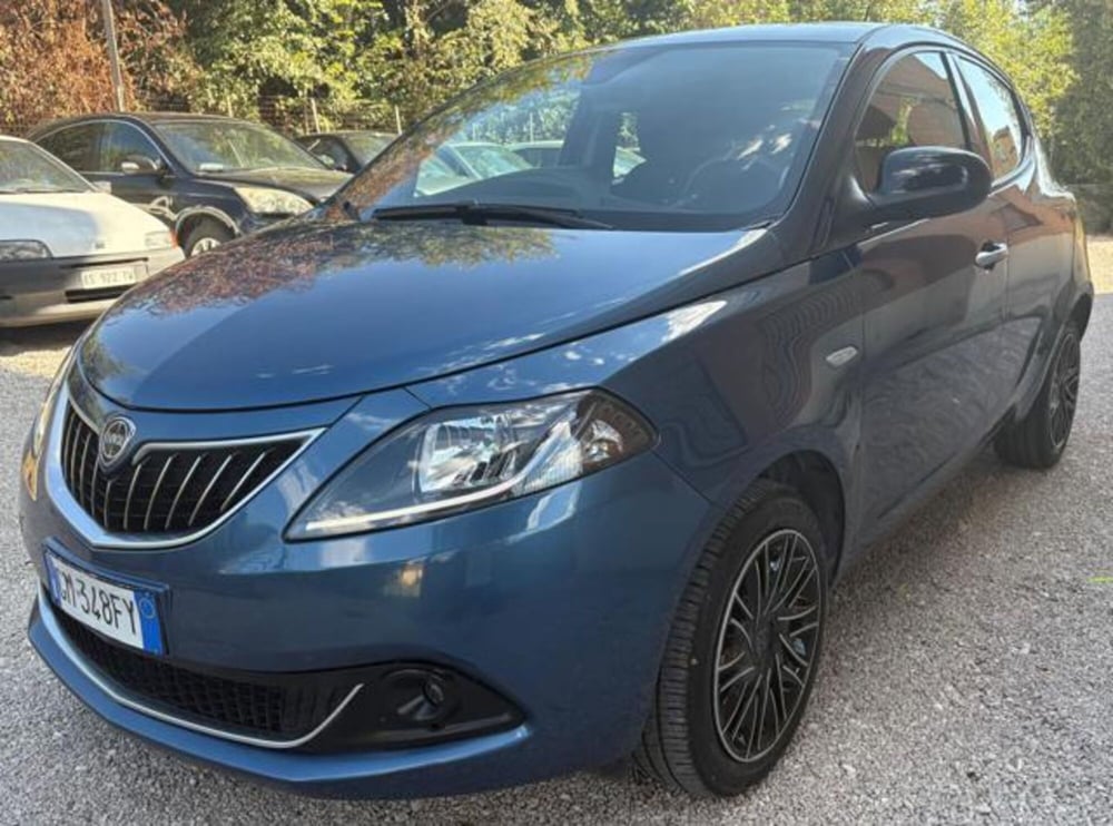 Lancia Ypsilon usata a Roma