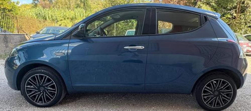 Lancia Ypsilon usata a Roma (2)