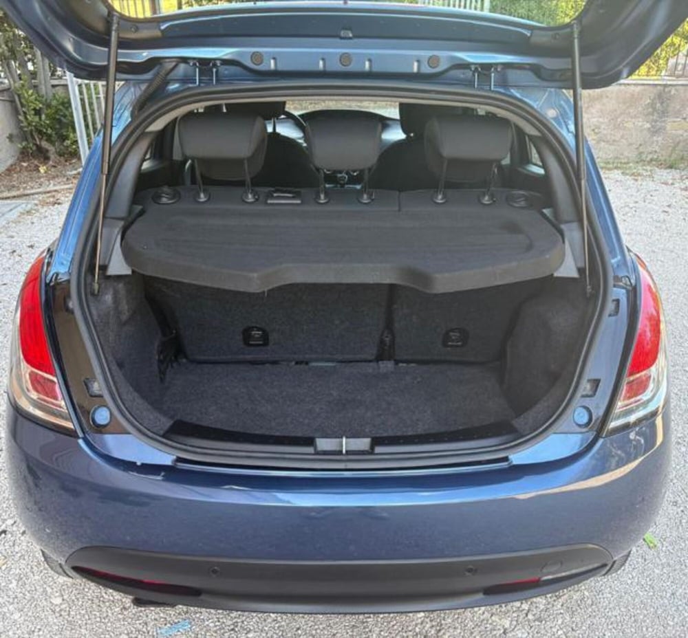 Lancia Ypsilon usata a Roma (5)