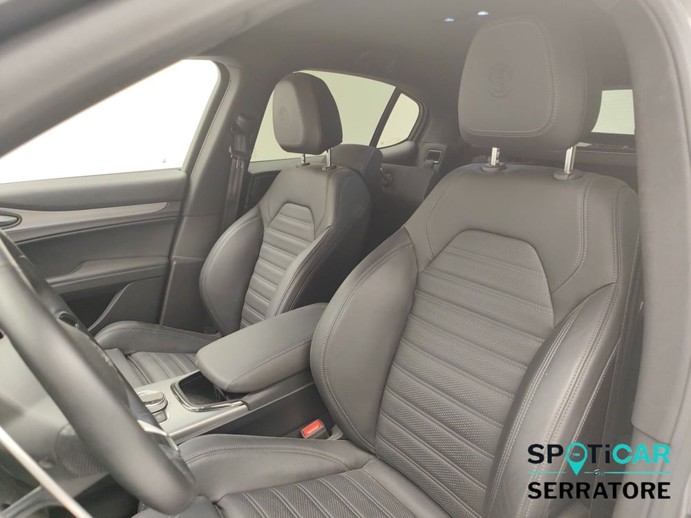 Alfa Romeo Stelvio usata a Como (13)