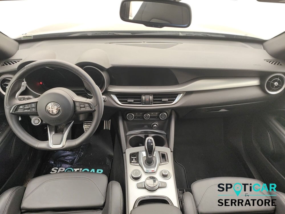 Alfa Romeo Stelvio usata a Como (14)
