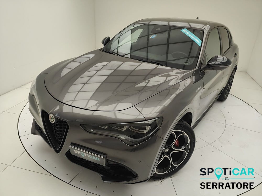 Alfa Romeo Stelvio usata a Como (15)