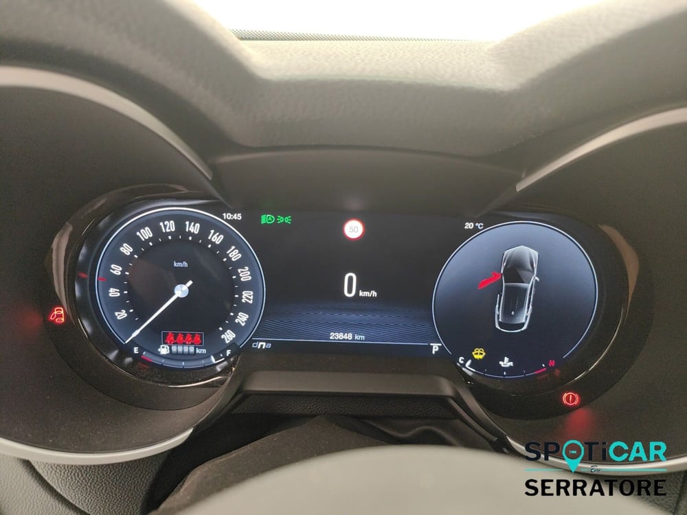 Alfa Romeo Stelvio usata a Como (9)