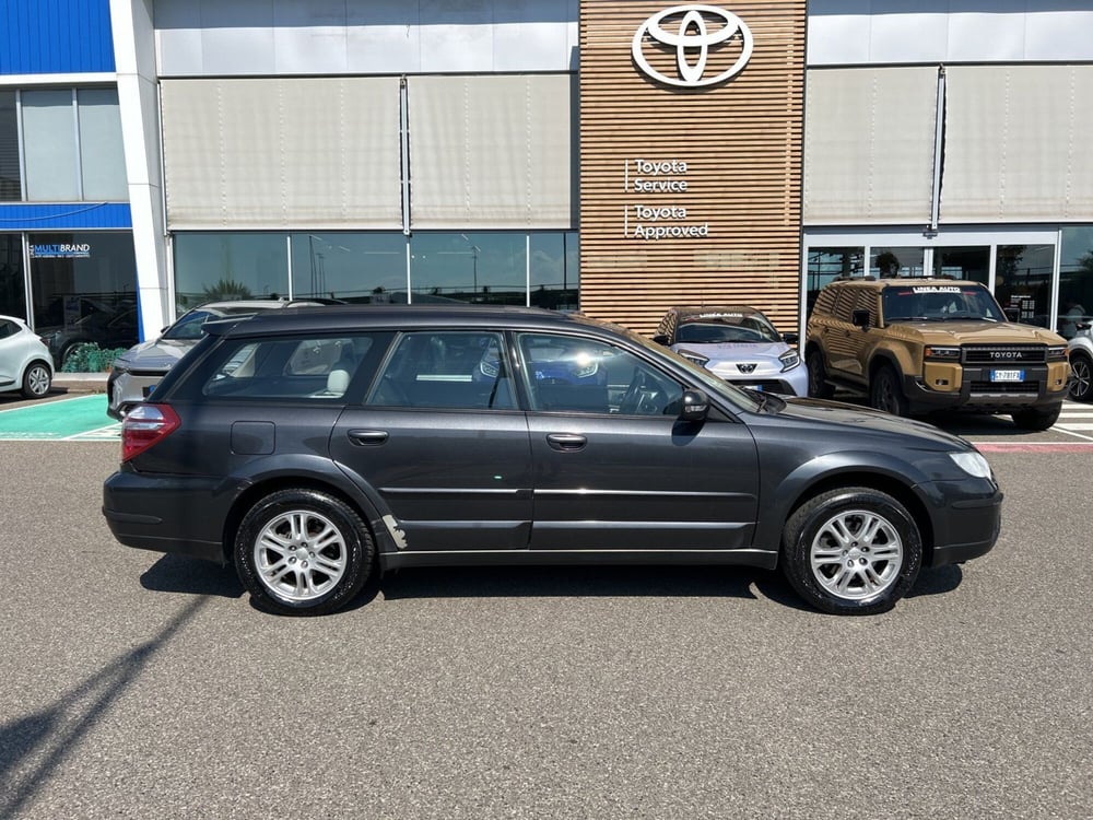Subaru Outback usata a Piacenza (7)