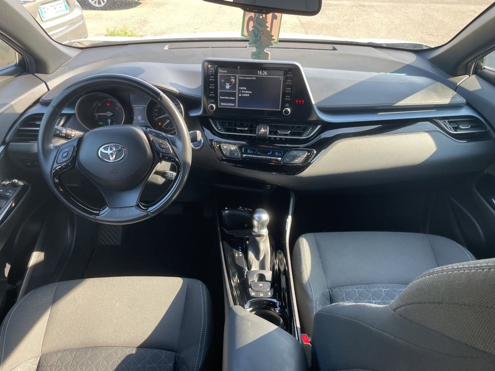 Toyota Toyota C-HR usata a Piacenza (14)