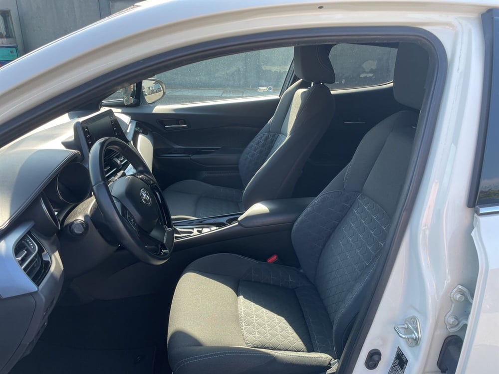 Toyota Toyota C-HR usata a Piacenza (16)