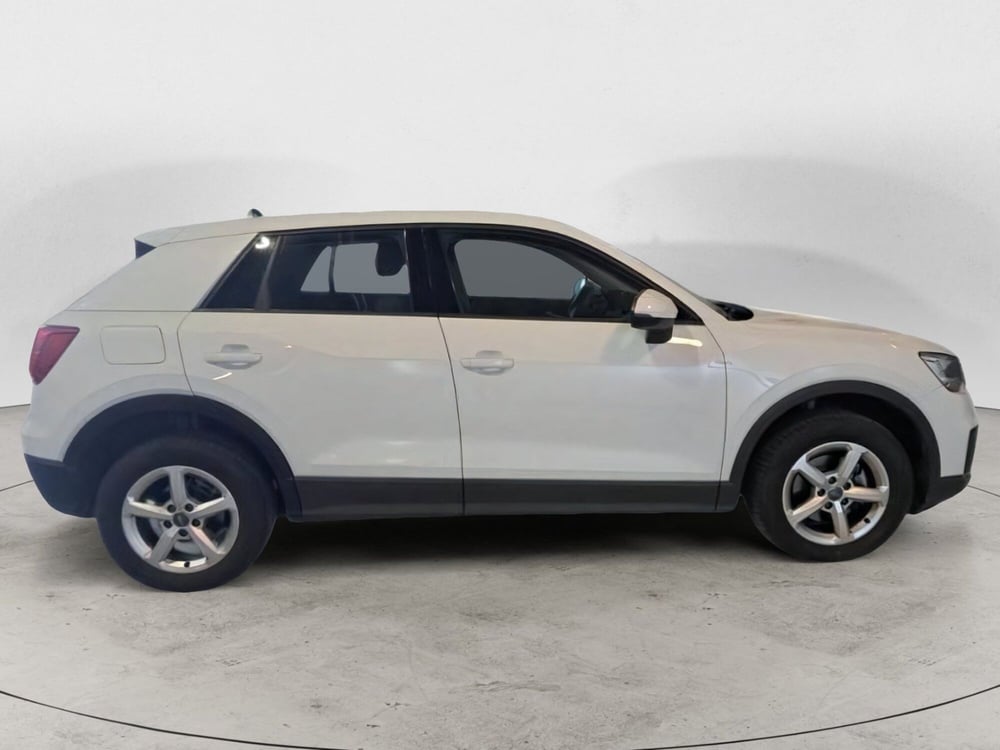 Audi Q2 usata a Salerno (5)