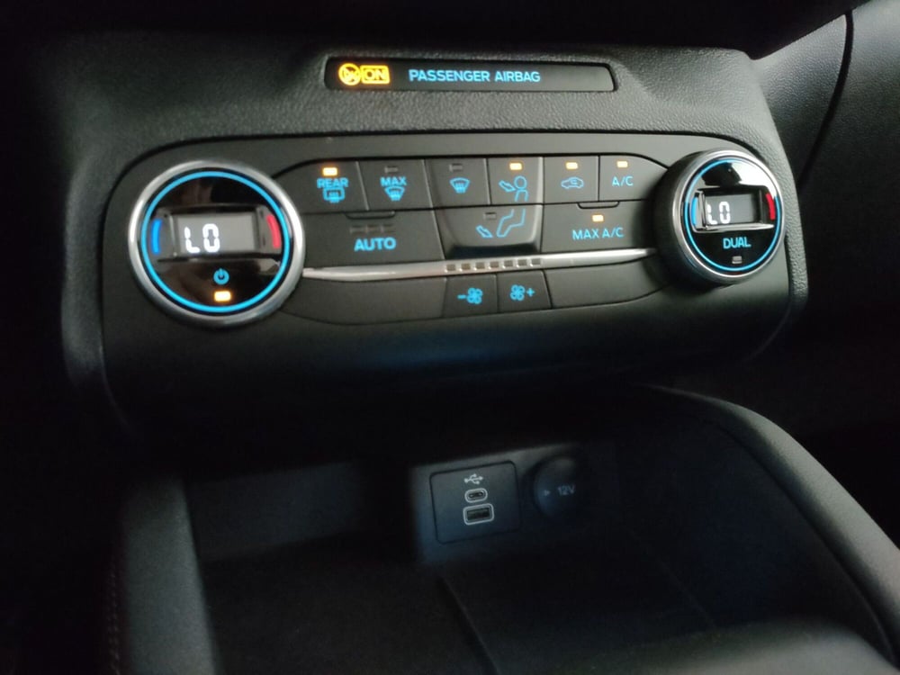 Ford Kuga usata a Roma (15)