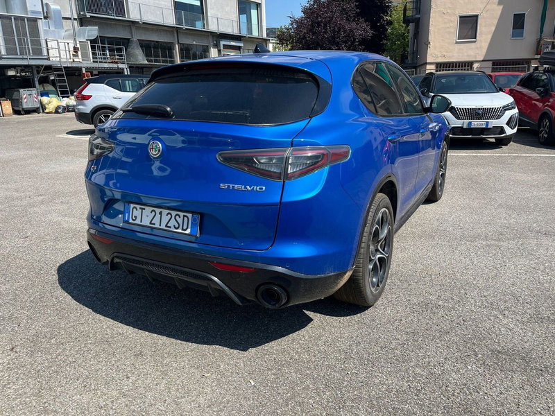 Alfa Romeo Stelvio usata a Milano (7)