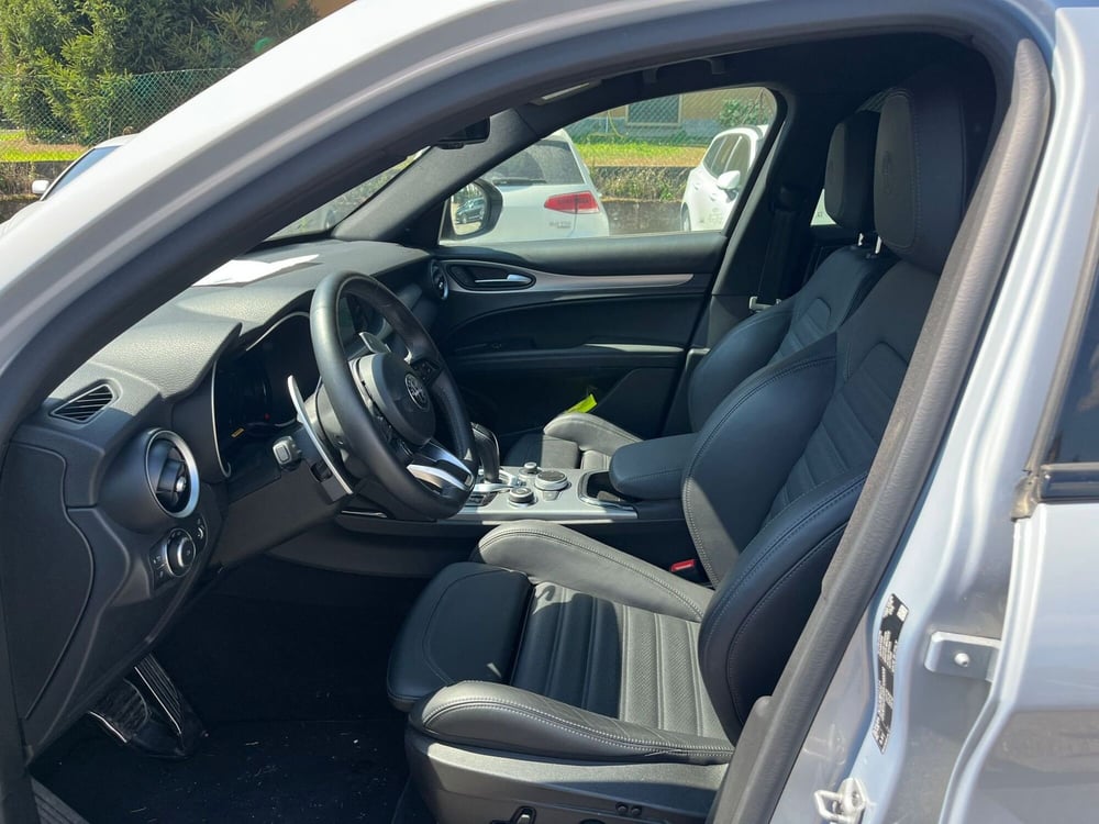 Alfa Romeo Stelvio usata a Milano (10)