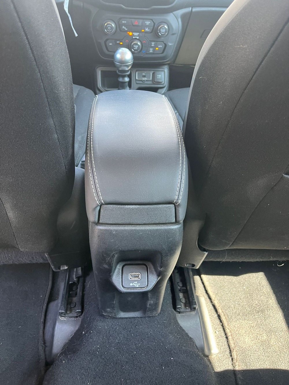 Jeep Renegade usata a Milano (17)