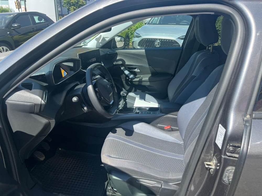 Peugeot 2008 usata a Milano (11)