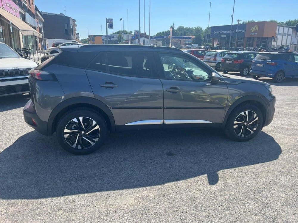 Peugeot 2008 usata a Milano (5)