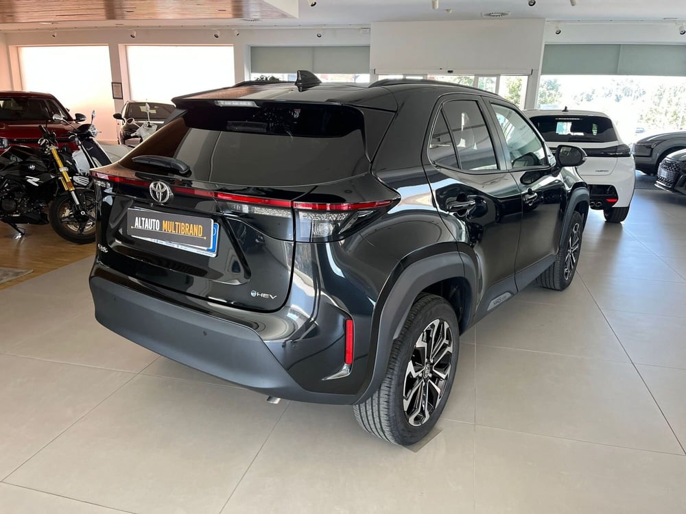 Toyota Yaris Cross nuova a Milano (7)