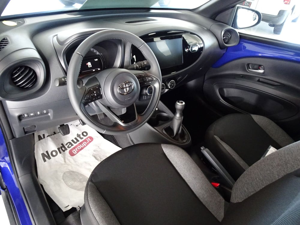 Toyota Aygo X nuova a Treviso (8)