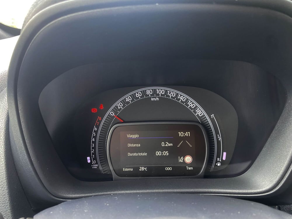 Toyota Aygo X nuova a Treviso (14)