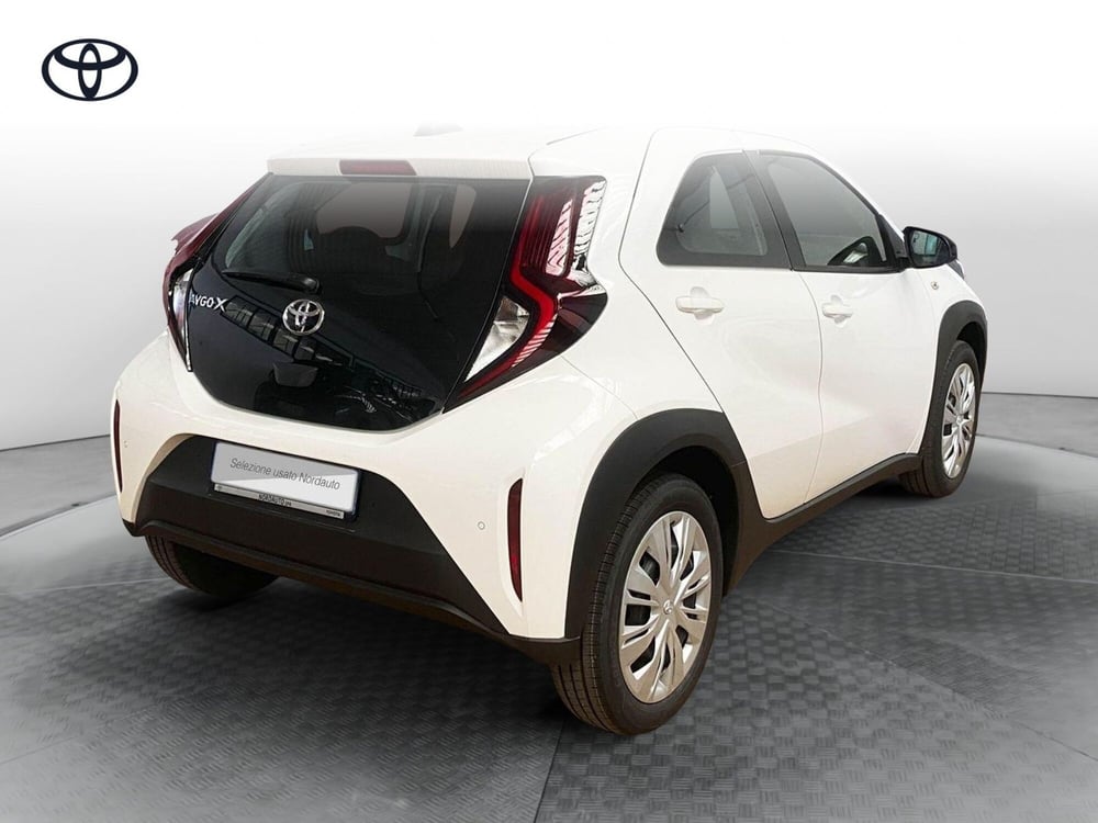 Toyota Aygo X nuova a Treviso (5)