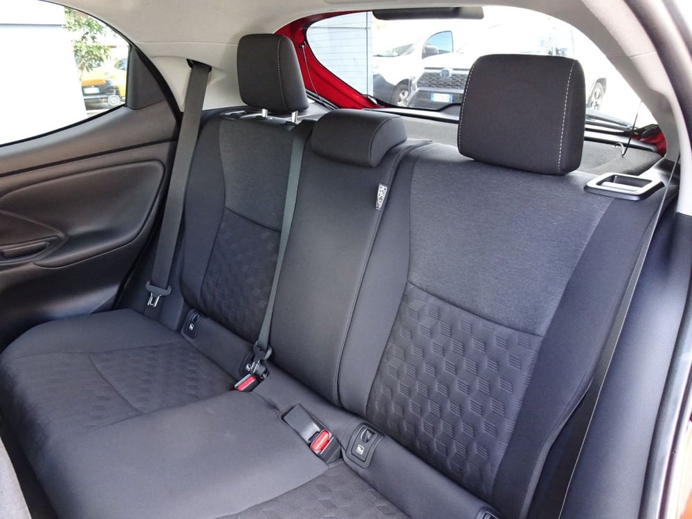 Toyota Yaris nuova a Treviso (12)
