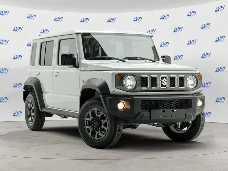 Suzuki Jimny nuova a Pistoia (4)