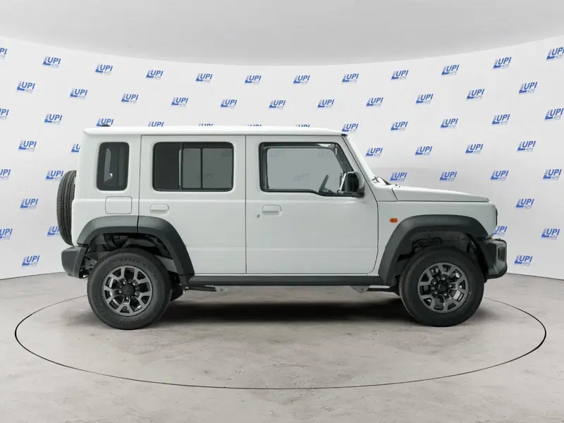 Suzuki Jimny nuova a Pistoia (7)