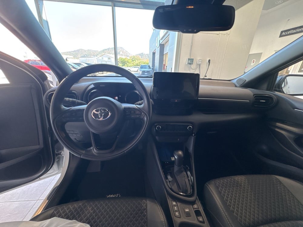 Toyota Yaris nuova a Sassari (18)