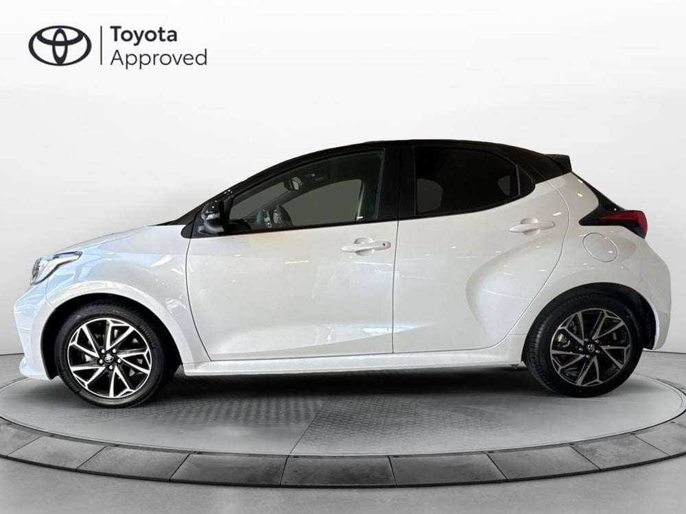 Toyota Yaris nuova a Sassari (2)