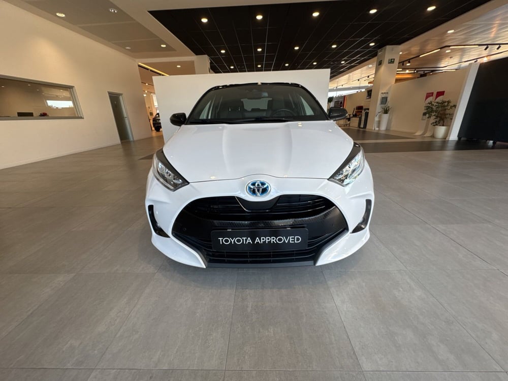 Toyota Yaris nuova a Sassari (5)