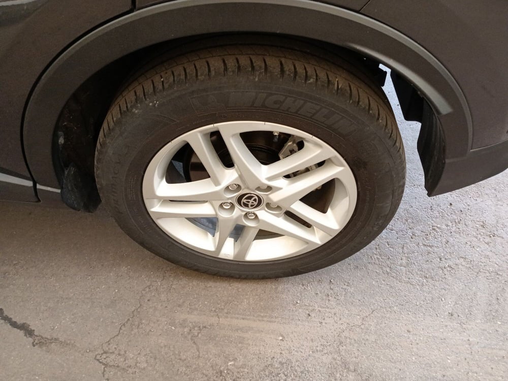 Toyota Toyota C-HR usata a Milano (14)